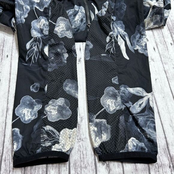 Lululemon Miss Misty Pullover - Picture 4 of 11